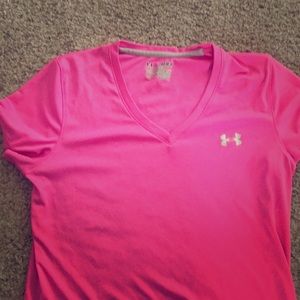 Under Armour women’s sz M shirt